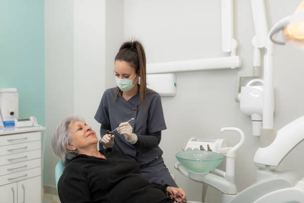 Best Emergency Dental Extractions in Oak Leaf, TX